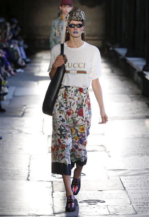 gucci cruise 2017 firenze|Gucci brings the Cruise collection fashion show to Florence.